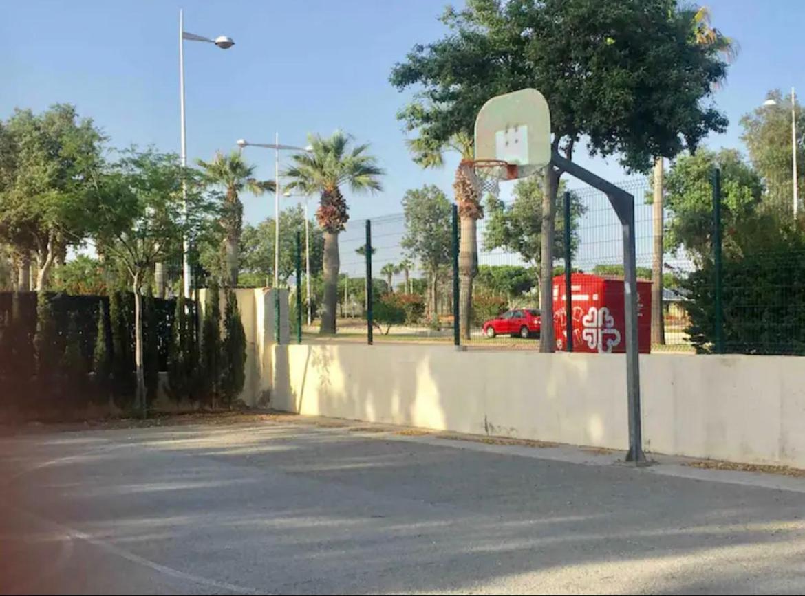 Toyo Golf Apartment Almeria Bagian luar foto